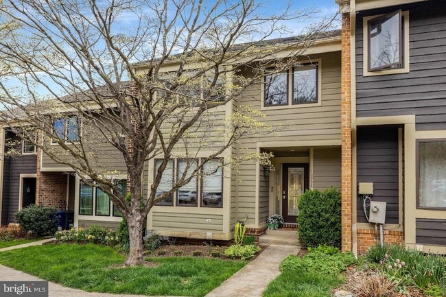 10998 Thrush Ridge Rd, Unit 333 Water Street-1112 in Reston, VA - Building Photo - Building Photo