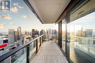 2906-224-4224 King St W in Toronto, ON - Building Photo - Building Photo