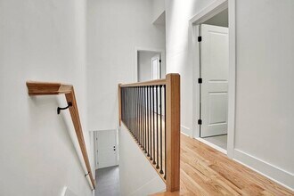 34 Van Reypen St in Jersey City, NJ - Building Photo - Building Photo