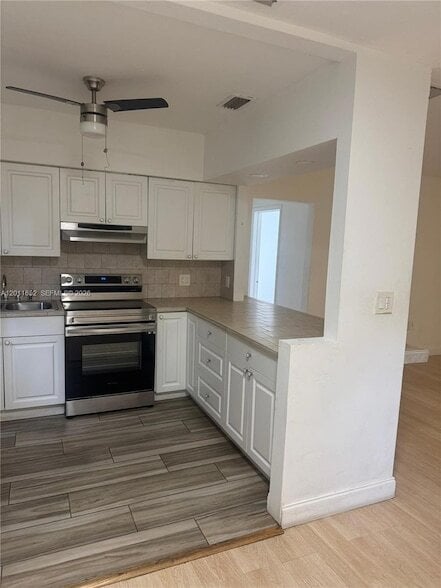 property at 411 NW 106th St