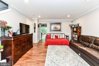 1776 Rochelle Ct in Woodbridge, VA - Building Photo - Building Photo