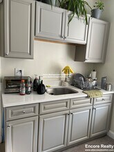 94 Maple St in Malden, MA - Foto de edificio - Building Photo