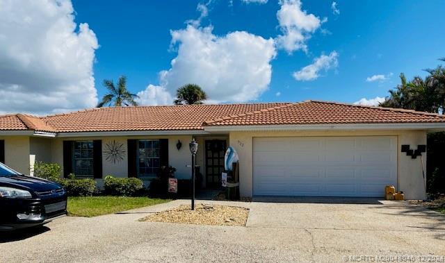 512 Gunwale Ln in Longboat Key, FL - Building Photo