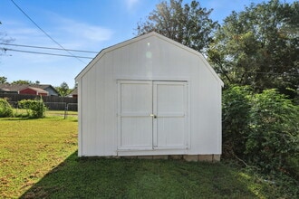 1548 S Oak Ave in Bartlesville, OK - Building Photo - Building Photo