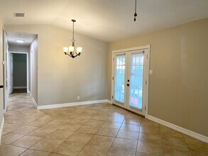 6254 Valley Knight in San Antonio, TX - Building Photo - Building Photo