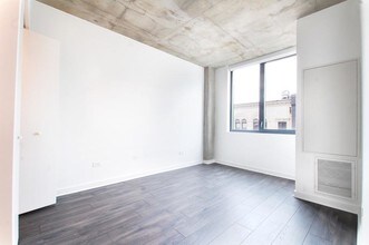 3418 N Lincoln Ave in Chicago, IL - Foto de edificio - Building Photo