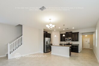 28432 Pleasant Bay Lp in Zephyrhills, FL - Building Photo - Building Photo