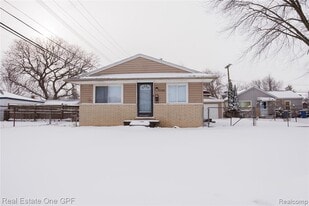 14960 Alberta Ave in Warren, MI - Building Photo