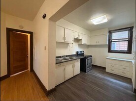 3034 W State St in Milwaukee, WI - Building Photo