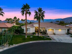 33 Calle La Reina in Rancho Mirage, CA - Building Photo - Building Photo