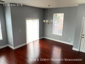 5176 6th St N in St. Petersburg, FL - Building Photo - Building Photo