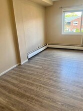 1292 Richmond Ave in Staten Island, NY - Building Photo - Building Photo