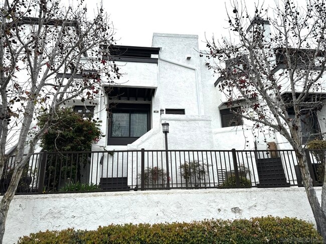 property at 2252 Caminito Pajarito