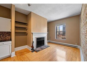 609 S 9th St in Minneapolis, MN - Foto de edificio - Building Photo