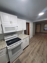 3 Ludlow St, Unit 5 in Worcester, MA - Building Photo - Building Photo