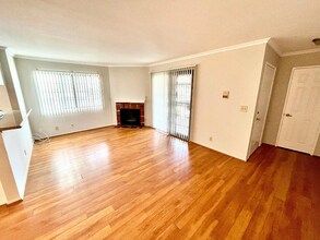 625 E Palm Ave in Burbank, CA - Foto de edificio - Building Photo