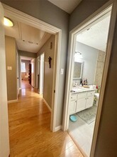 6452 Kentwick Dr in Houston, TX - Foto de edificio - Building Photo