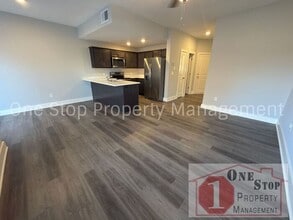 330 N 6th Terrace in Louisburg, KS - Building Photo - Building Photo