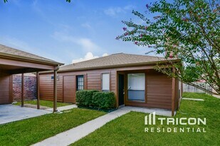 6922 Clee Ln in Spring, TX - Building Photo