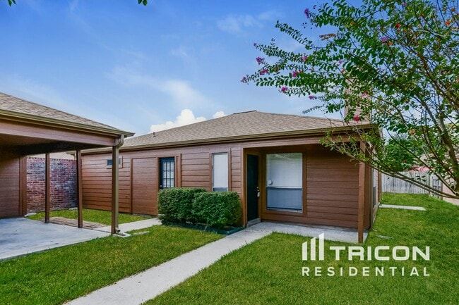 property at 6922 Clee Ln