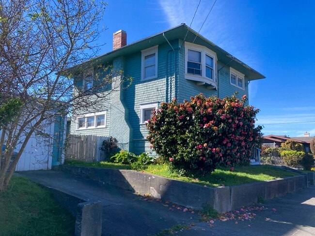 1004 K St in Eureka, CA - Building Photo - Building Photo