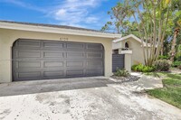 6105 Brandon St in West Palm Beach, FL - Building Photo - Building Photo