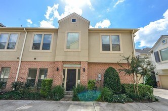 3834 Center St in Houston, TX - Building Photo - Building Photo