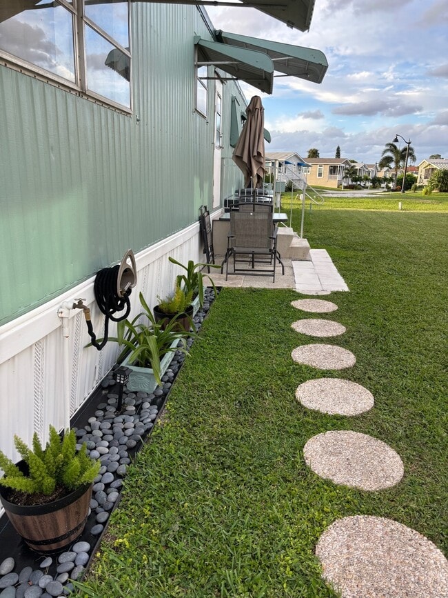 4426 73rd Pl N in Riviera Beach, FL - Building Photo - Building Photo