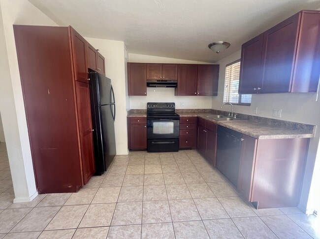 property at 2861 N Columbus Blvd