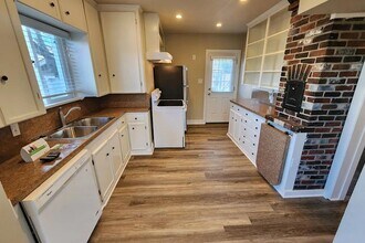 3985 S Lenox Pl in Milwaukee, WI - Building Photo - Building Photo