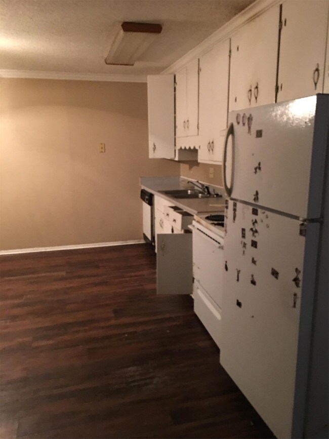 2085 Long Ave-Unit -1 in Beaumont, TX - Building Photo - Building Photo