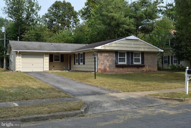 4405 Manor Hall Ln in Fairfax, VA - Building Photo - Building Photo