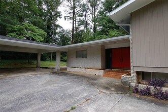 3922 Safari Ct in Stone Mountain, GA - Building Photo - Building Photo