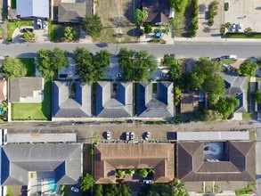 Uvalde 4-Plex in McAllen, TX - Building Photo - Building Photo