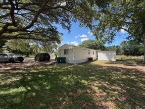 4865 NW 27th St in Okeechobee, FL - Building Photo - Building Photo