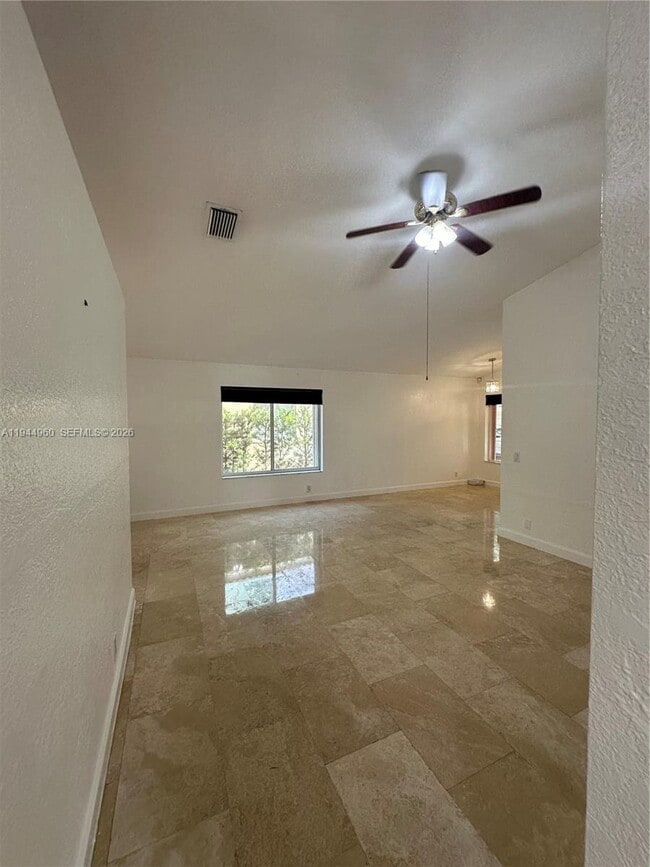 4279 Greenbriar Ln in Weston, FL - Building Photo - Building Photo