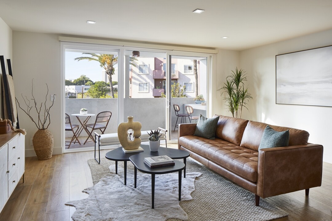 Desora in Los Angeles, CA - Foto de edificio