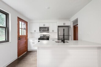 1549 Nash Ave in Pittsburgh, PA - Building Photo - Building Photo