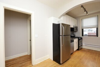 2320.5 N Rockwell St in Chicago, IL - Building Photo - Building Photo