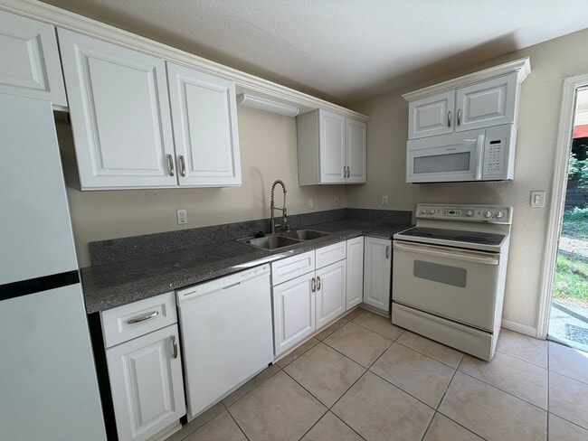 property at 535 N Harbor Blvd