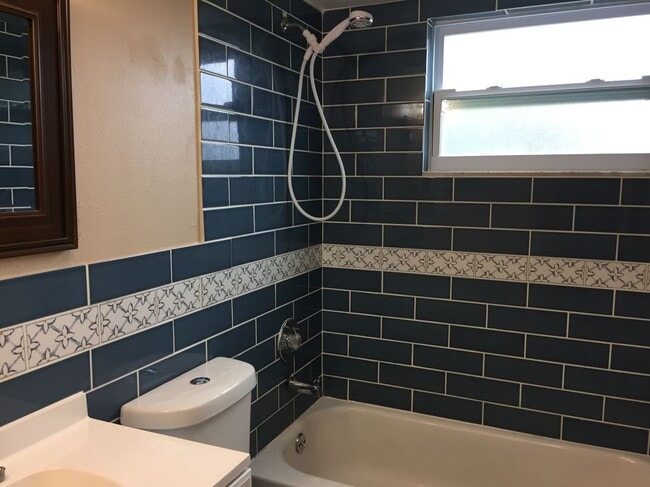 3175 Phoenix Ave in Oldsmar, FL - Building Photo - Building Photo