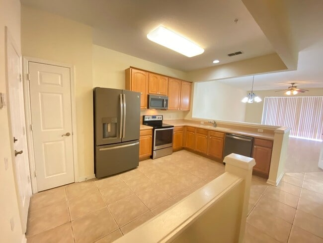 STONEBRIDGE LAKES 3 bed 2 1/2 bath in Orlando, FL - Foto de edificio - Building Photo