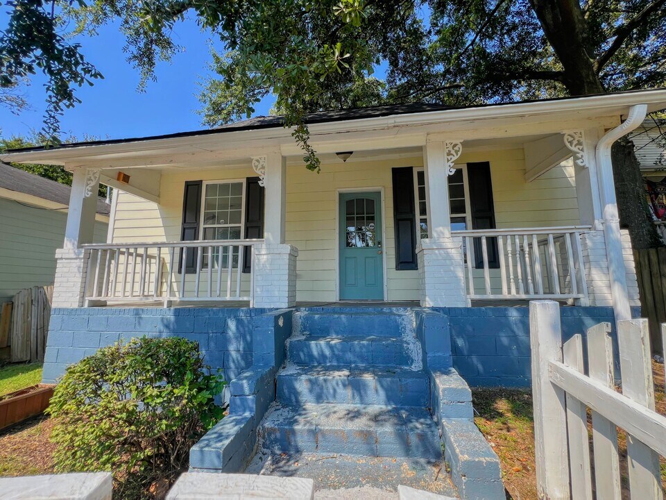 967 Martin St SE in Atlanta, GA - Building Photo