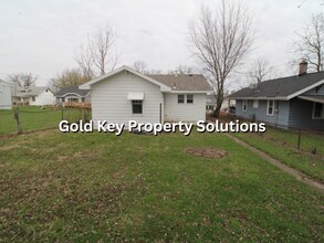 605 W 10th St in Muncie, IN - Building Photo - Building Photo