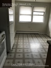 13940 S Edbrooke Ave-Unit -3E in Riverdale, IL - Building Photo - Building Photo