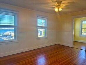 39 Cove Ave in Norwalk, CT - Building Photo - Building Photo