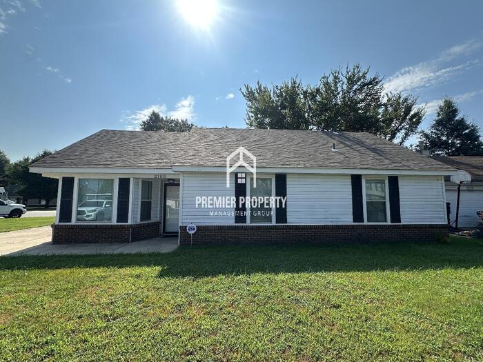 2188 Longlane Dr in Memphis, TN - Building Photo