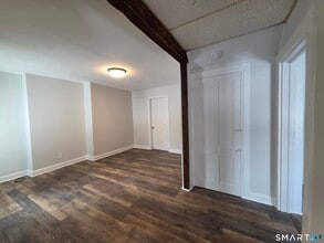 1894 Elm St in Stratford, CT - Building Photo - Building Photo