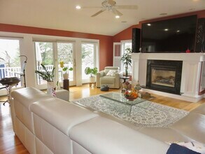 35 Lovell Rd in Watertown, MA - Building Photo - Building Photo