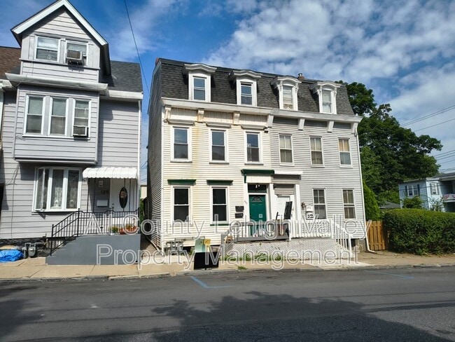 property at 137 S 12th St